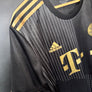 BAYERN MUNICH DAVIES 2021-2022 ORIGINAL JERSEY Size XL