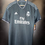 REAL MADRID BENZEMA 2018-2019 ORIGINAL JERSEY Size L
