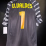 BARCELONA VALDES 2010-2011 ORIGINAL GOALKEEPER JERSEY Size M