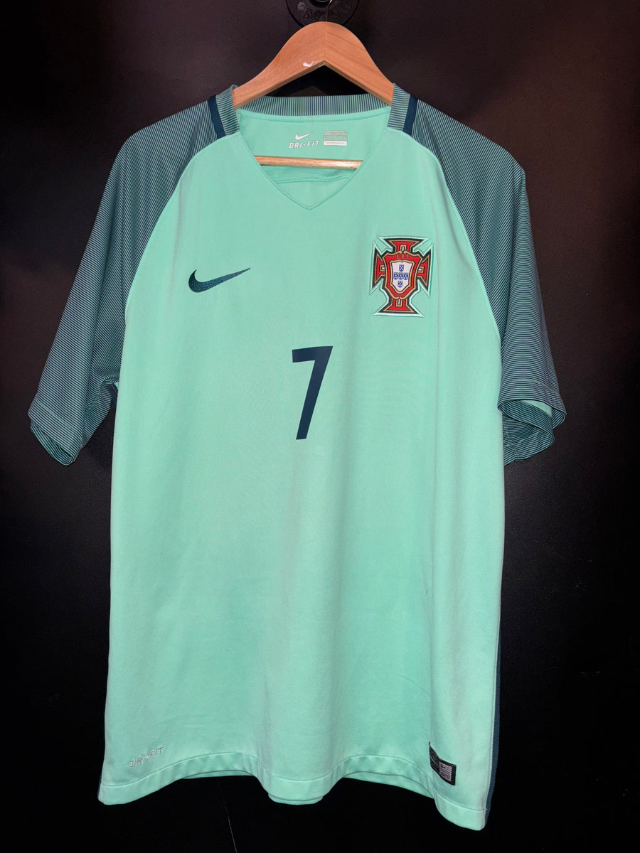 PORTUGAL RONALDO 2016-2017 ORIGINAL JERSEY SIZE XL
