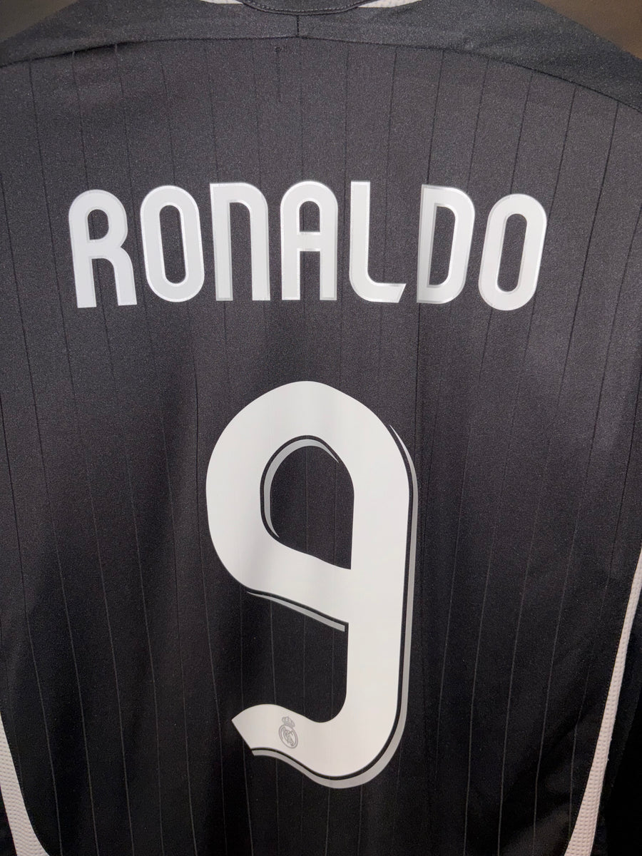 REAL MADRID RONALDO 2006-2007 ORIGINAL JERSEY Size L