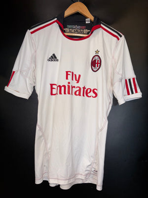 AC MILAN RONALDINHO 2010-2011 ORIGINAL JERSEY Size M