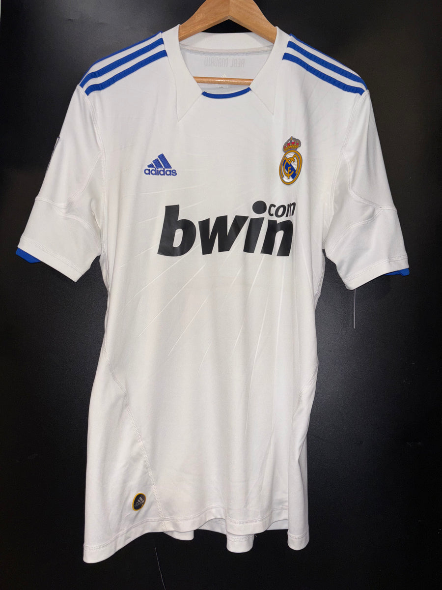 REAL MADRID RONALDO 2010-2011 ORIGINAL JERSEY Size L