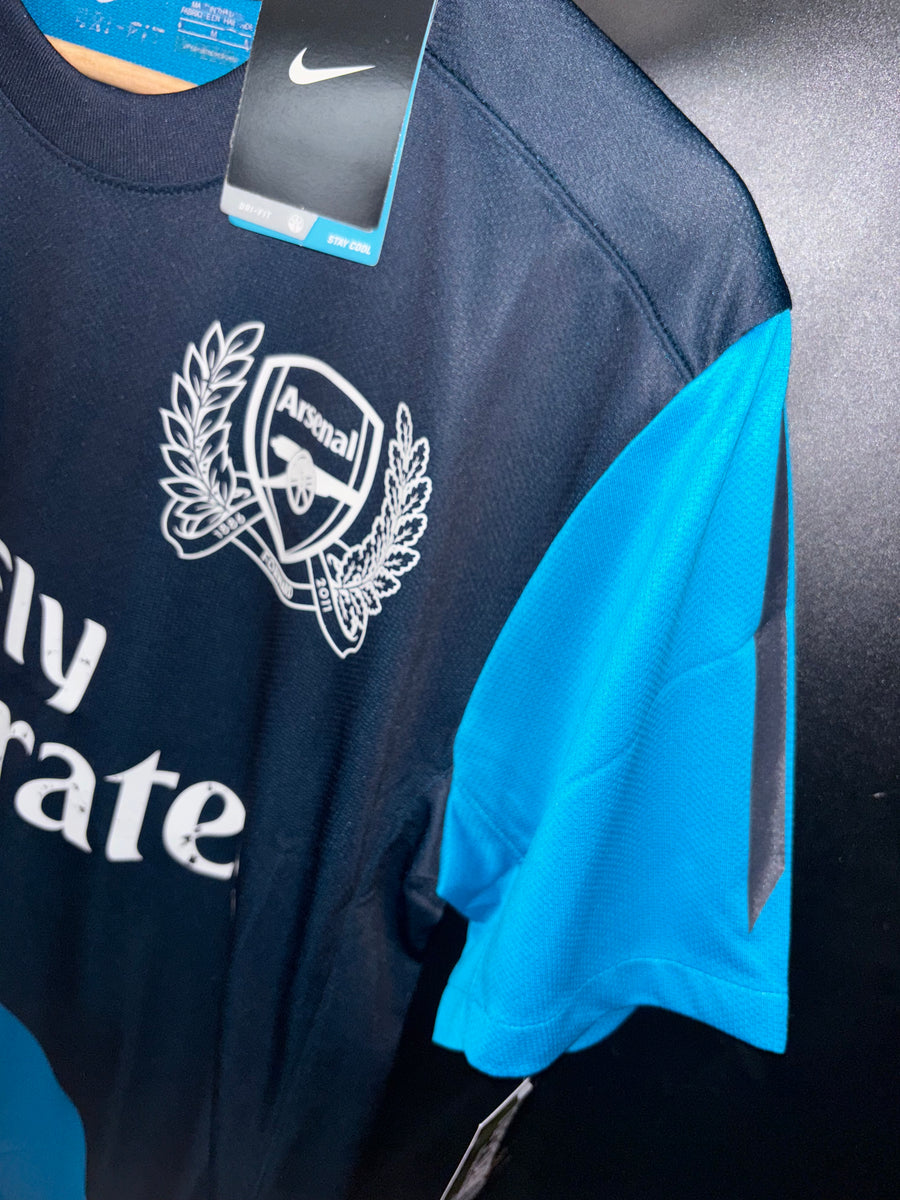 ARSENAL HENRY 2011-2012 ORIGINAL JERSEY Size M