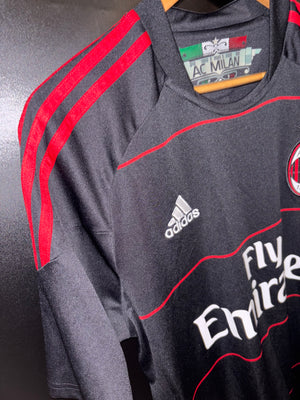 AC MILAN RONALDINHO 2010-2011 ORIGINAL JERSEY Size M