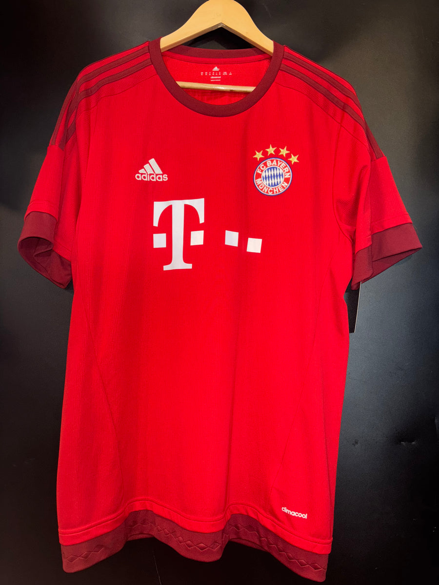 BAYERN MUNICH ROBBEN 2015-2016 ORIGINAL JERSEY Size XL