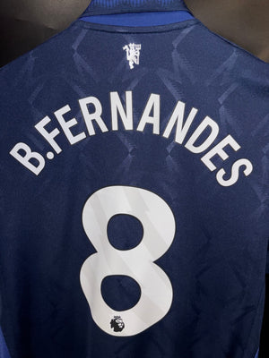 MANCHESTER UNITED FERNANDES 2024-2025 ORIGINAL JERSEY Size L