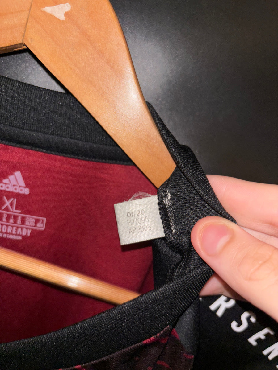 ARSENAL 2019-2020 ORIGINAL TRAINING JERSEY Size XL