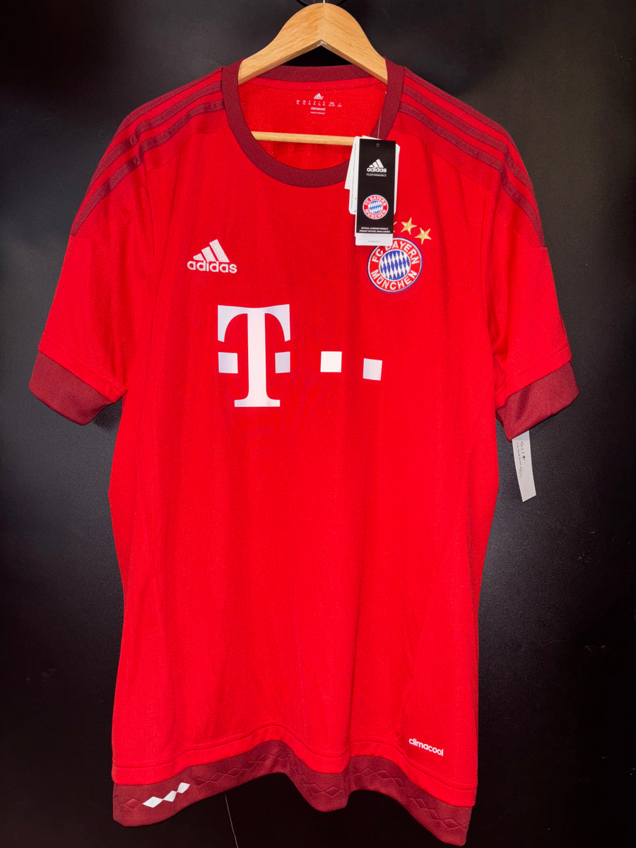 BAYERN MUNICH ROBBEN 2015-2016 ORIGINAL JERSEY Size XL