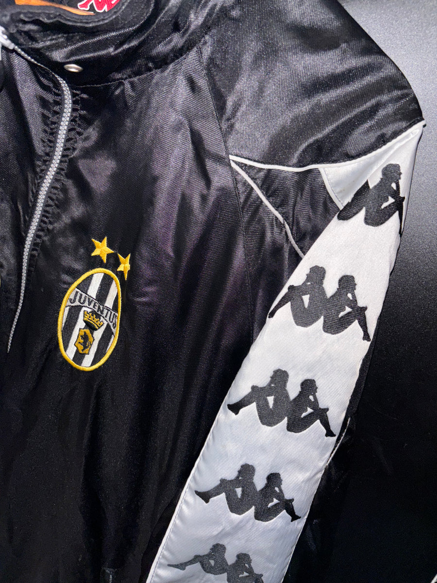 JUVENTUS 1998-1999 ORIGINAL JACKET Size XL