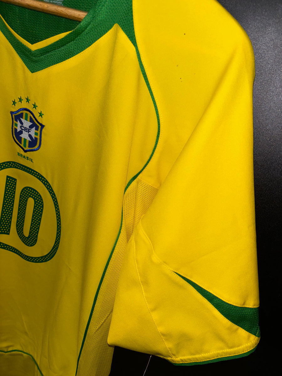 BRAZIL RONALDINHO 2004-2005 ORIGINAL JERSEY SIZE M