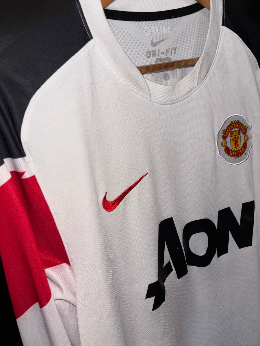 MANCHESTER UNITED CHICHARITO 2010-2011 ORIGINAL JERSEY Size L