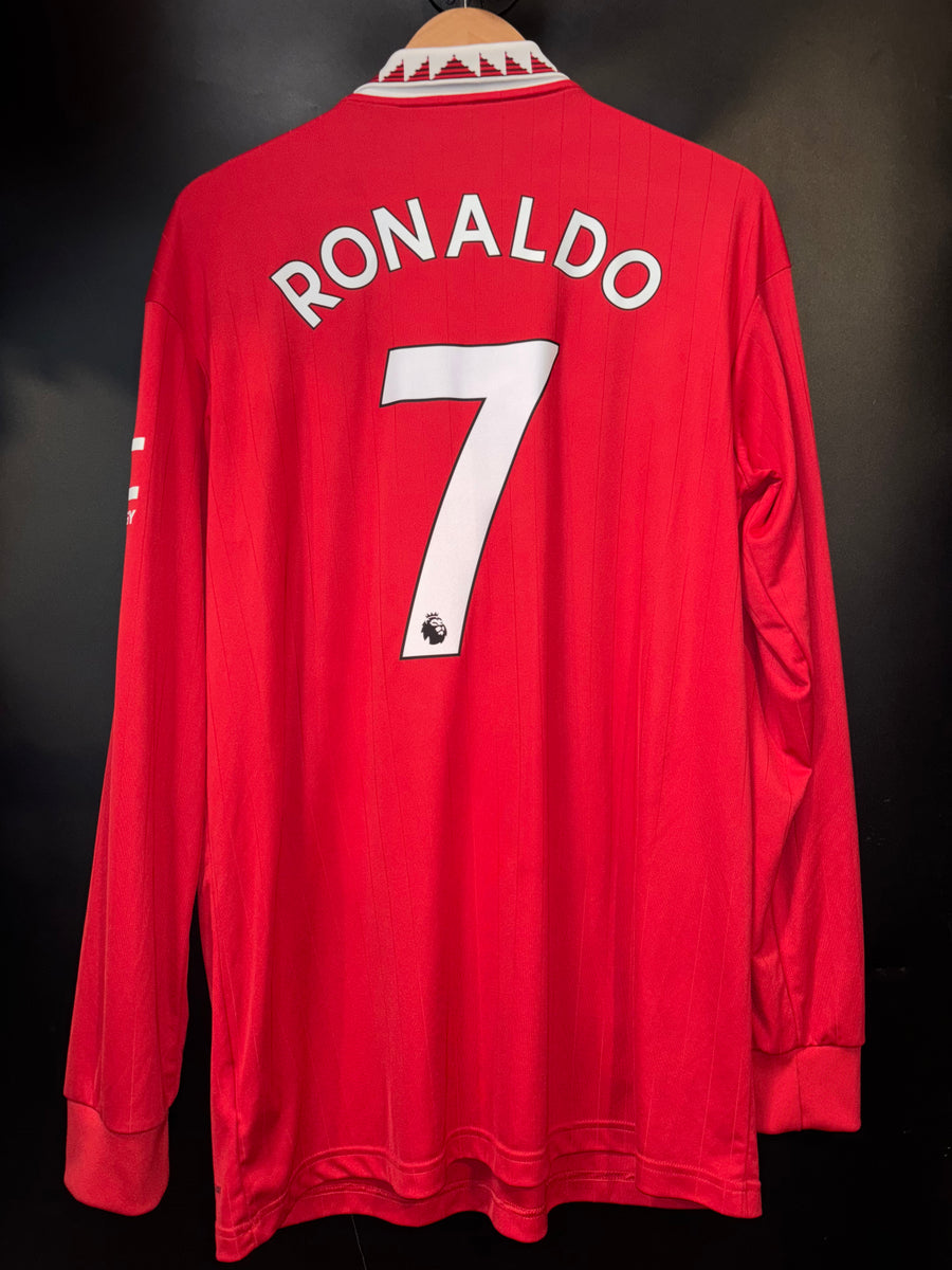 MANCHESTER UNITED RONALDO 2022-2023 ORIGINAL JERSEY Size L