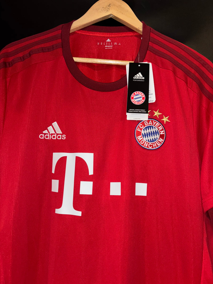 BAYERN MUNICH ROBBEN 2015-2016 ORIGINAL JERSEY Size XL