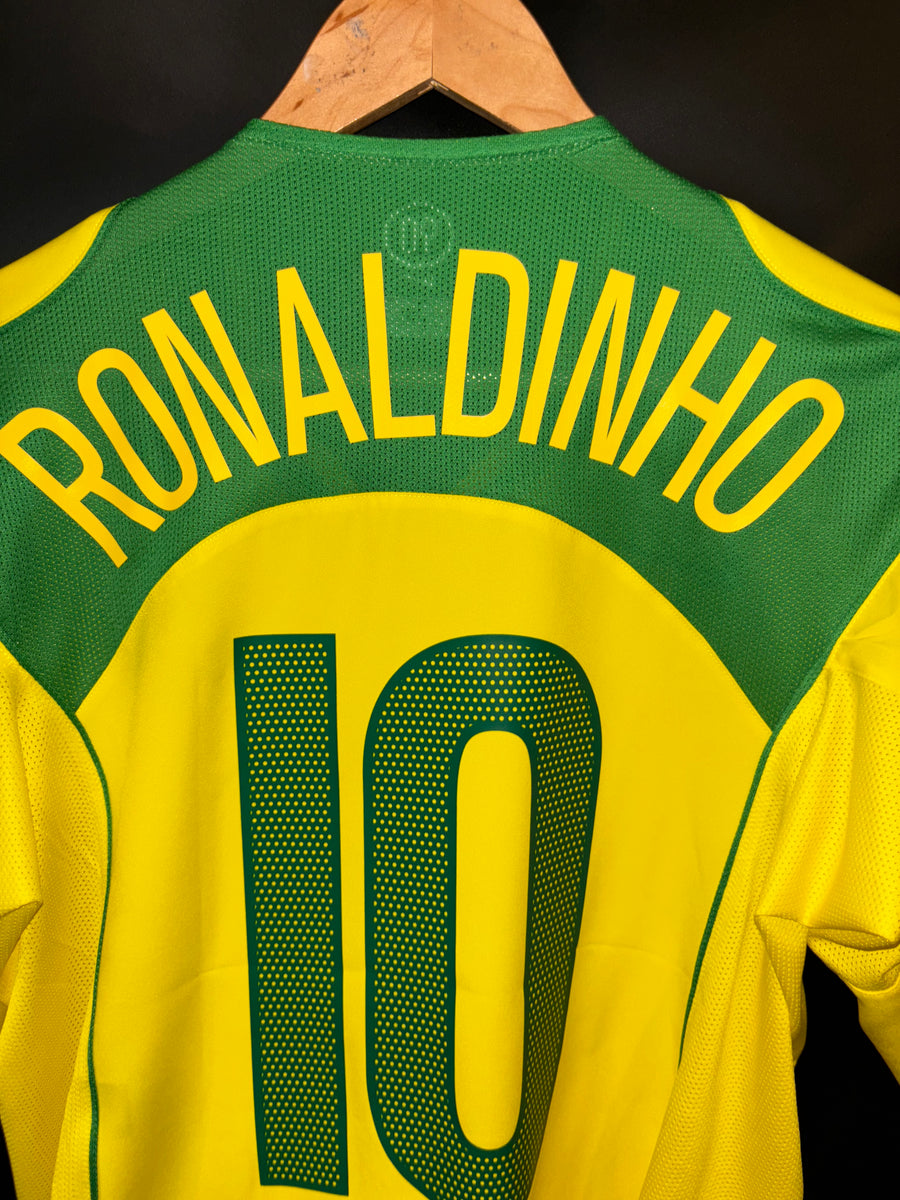 BRAZIL RONALDINHO 2004-2005 ORIGINAL JERSEY SIZE M
