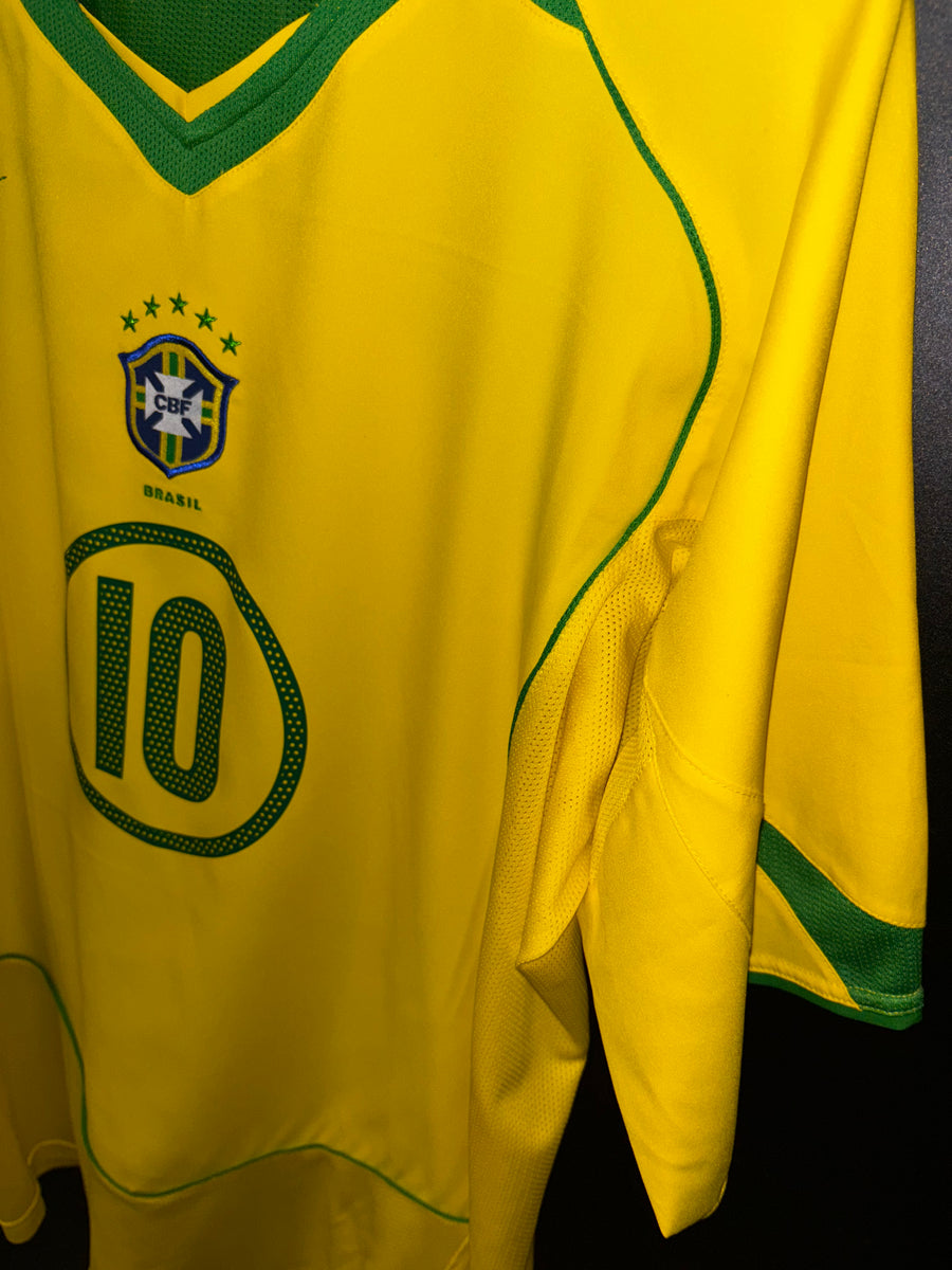 BRAZIL RONALDINHO 2004-2005 ORIGINAL JERSEY SIZE XL