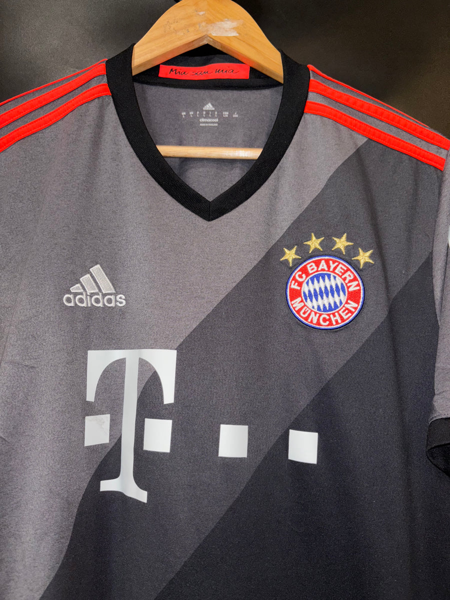 BAYERN MUNICH 2016-2017 ORIGINAL JERSEY Size L