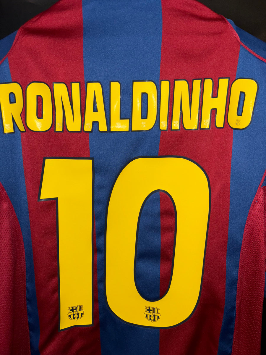 BARCELONA RONALDINHO 2004-2005 ORIGINAL JERSEY Size L