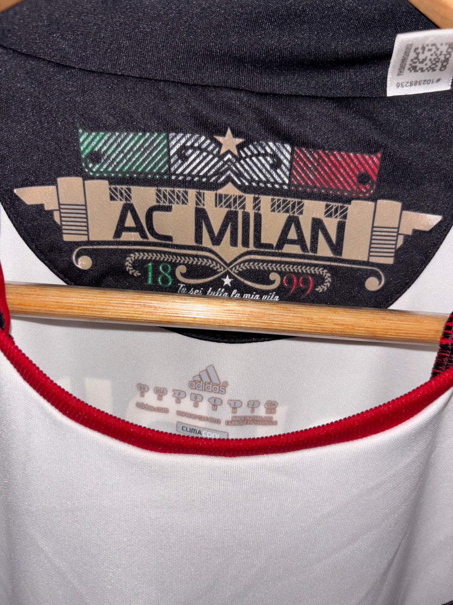 AC MILAN RONALDINHO 2010-2011 ORIGINAL JERSEY Size M