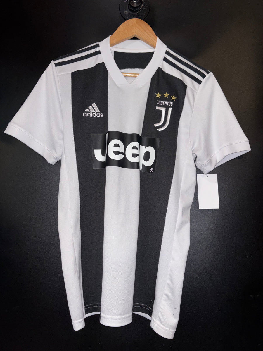 JUVENTUS RONALDO 2018-2019 ORIGINAL JERSEY Size S