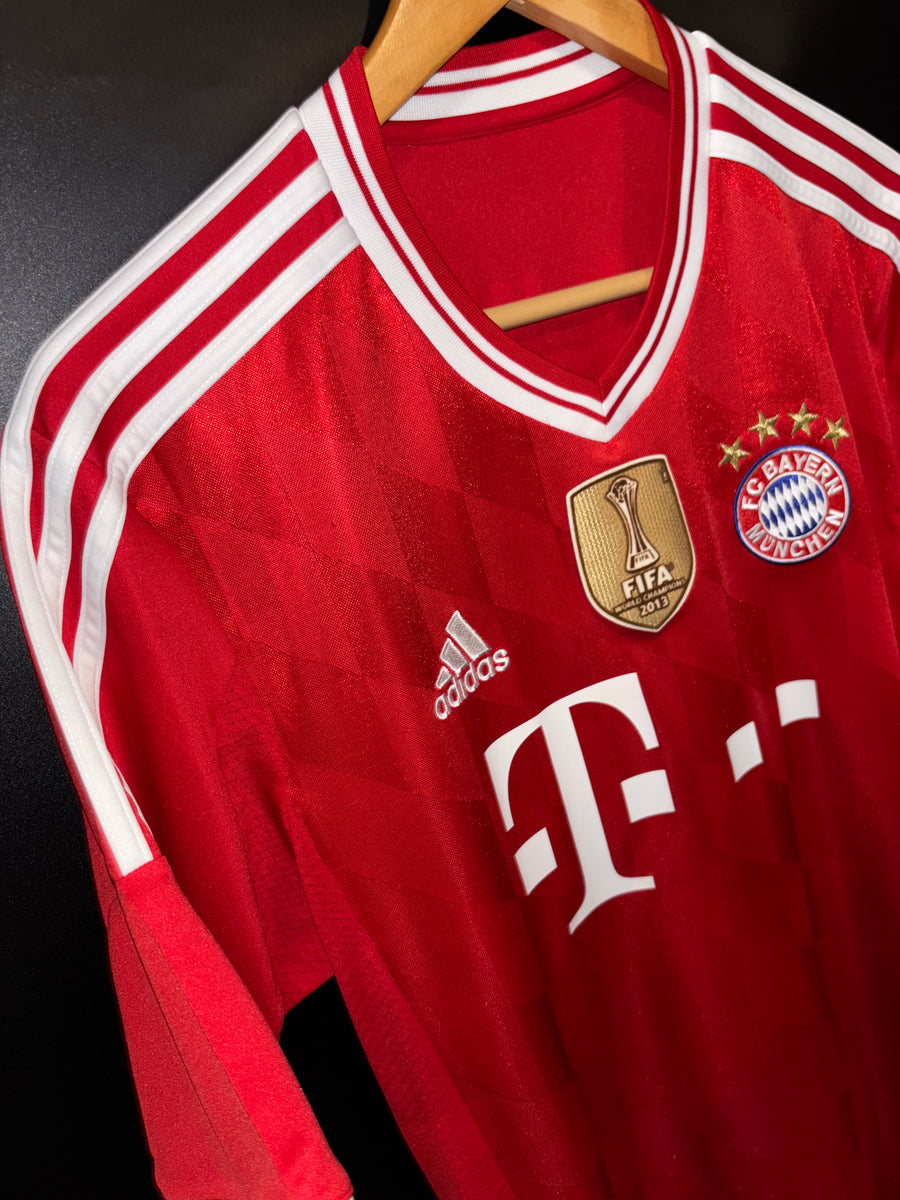 BAYERN MUNICH ROBBEN 2013-2014 ORIGINAL JERSEY Size M