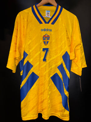 SWEDEN LARSSON 1994-1995 ORIGINAL JERSEY SIZE XL