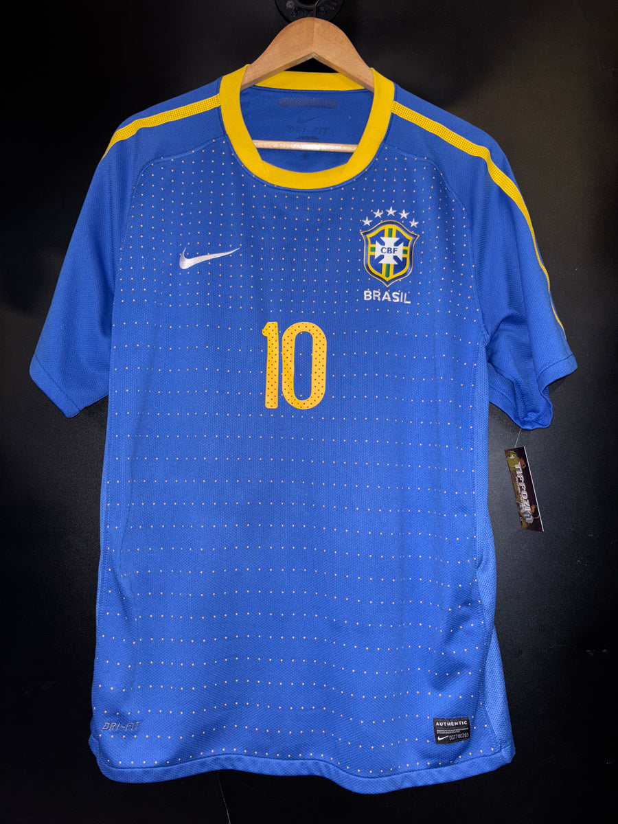 BRAZIL KAKA 2010-2011 ORIGINAL JERSEY SIZE L