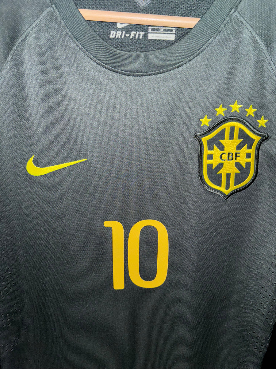 BRAZIL NEYMAR JR 2014-2015 ORIGINAL PLAYER JERSEY SIZE M