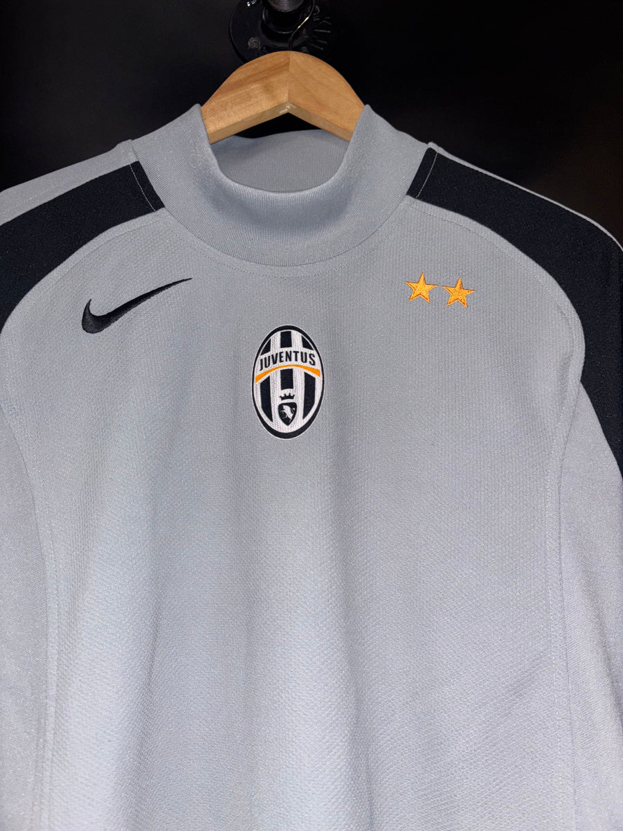 JUVENTUS 2004-2005 ORIGINAL GOALKEEPER  JERSEY Size M