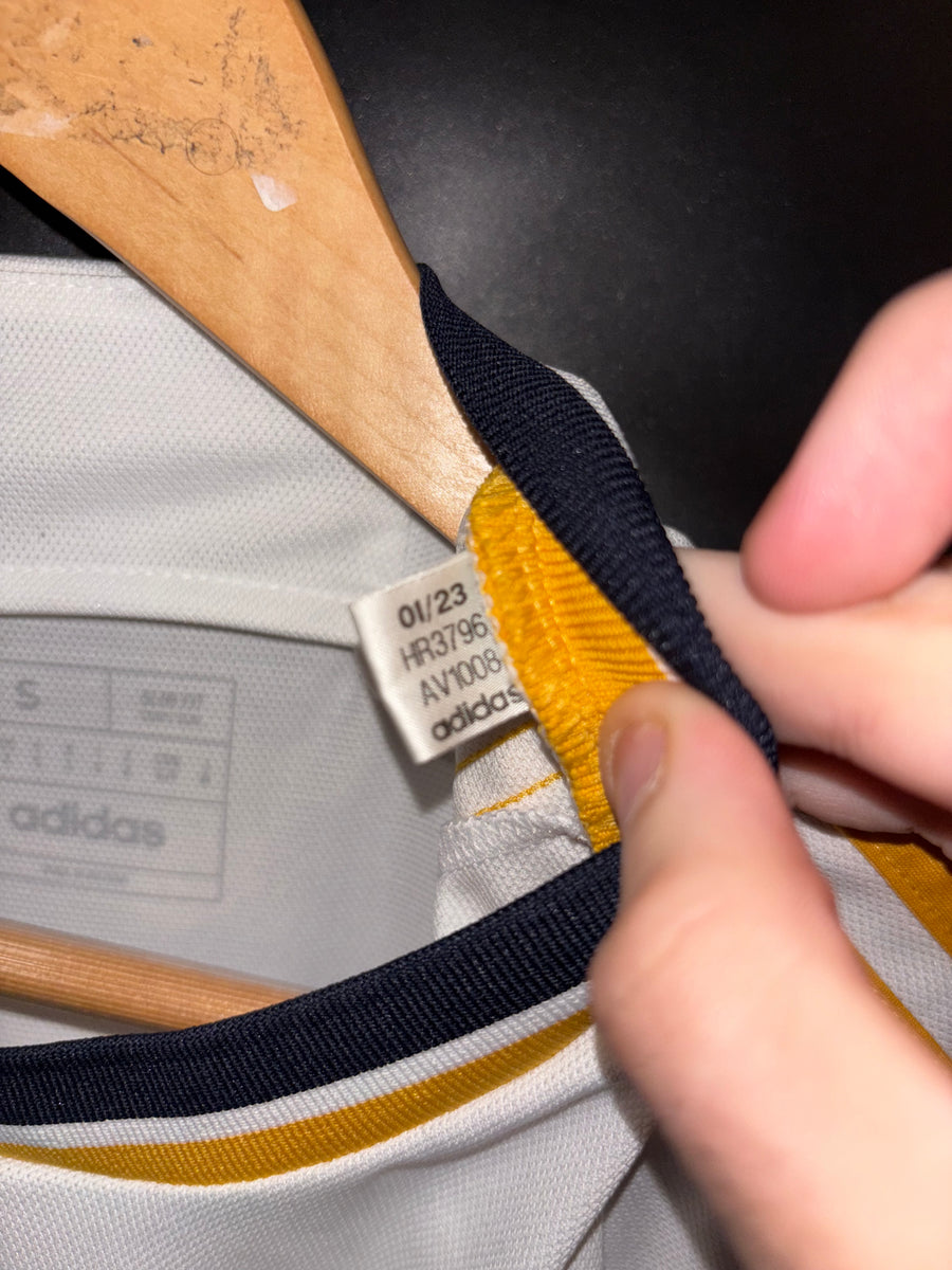 REAL MADRID VALVERDE 2023-2024 ORIGINAL JERSEY Size S