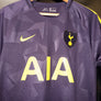 TOTTENHAM HOTSPURS KANE 2017-2018 ORIGINAL JERSEY Size M