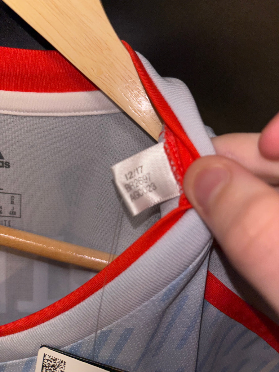 SPAIN THIAGO ALCANTARA 2018-2019 ORIGINAL JERSEY Size XL