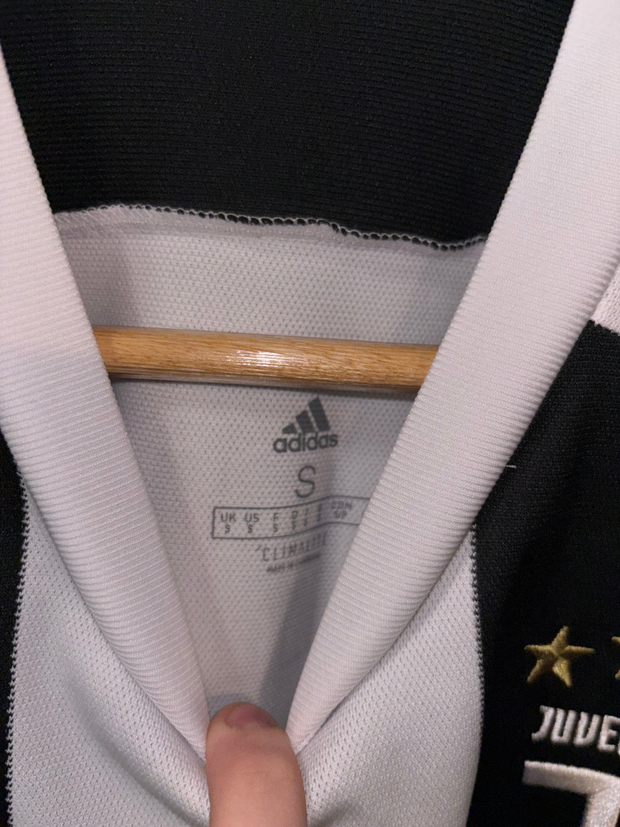 JUVENTUS RONALDO 2018-2019 ORIGINAL JERSEY Size S
