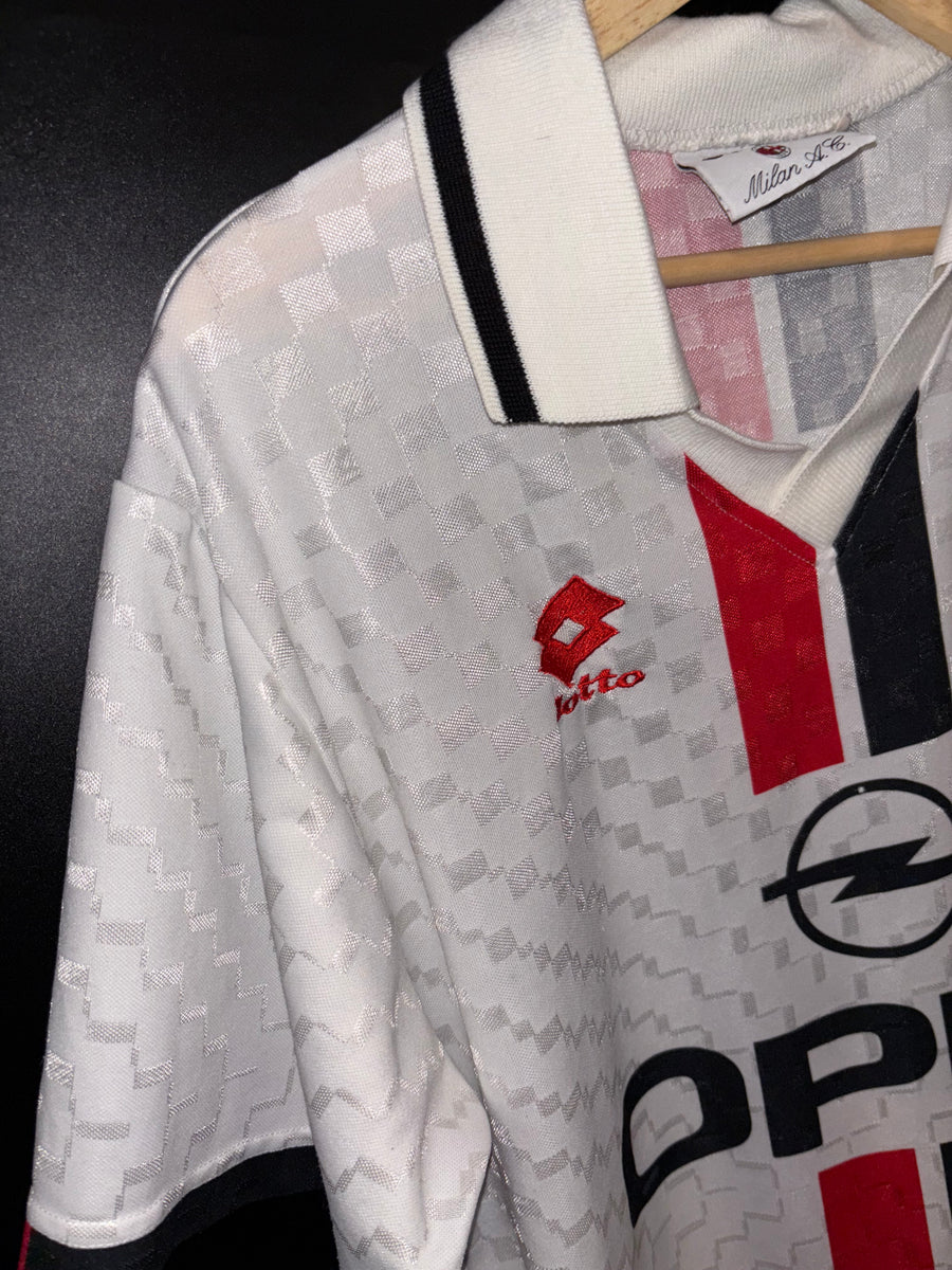 AC MILAN 1995-1996 ORIGINAL JERSEY Size M