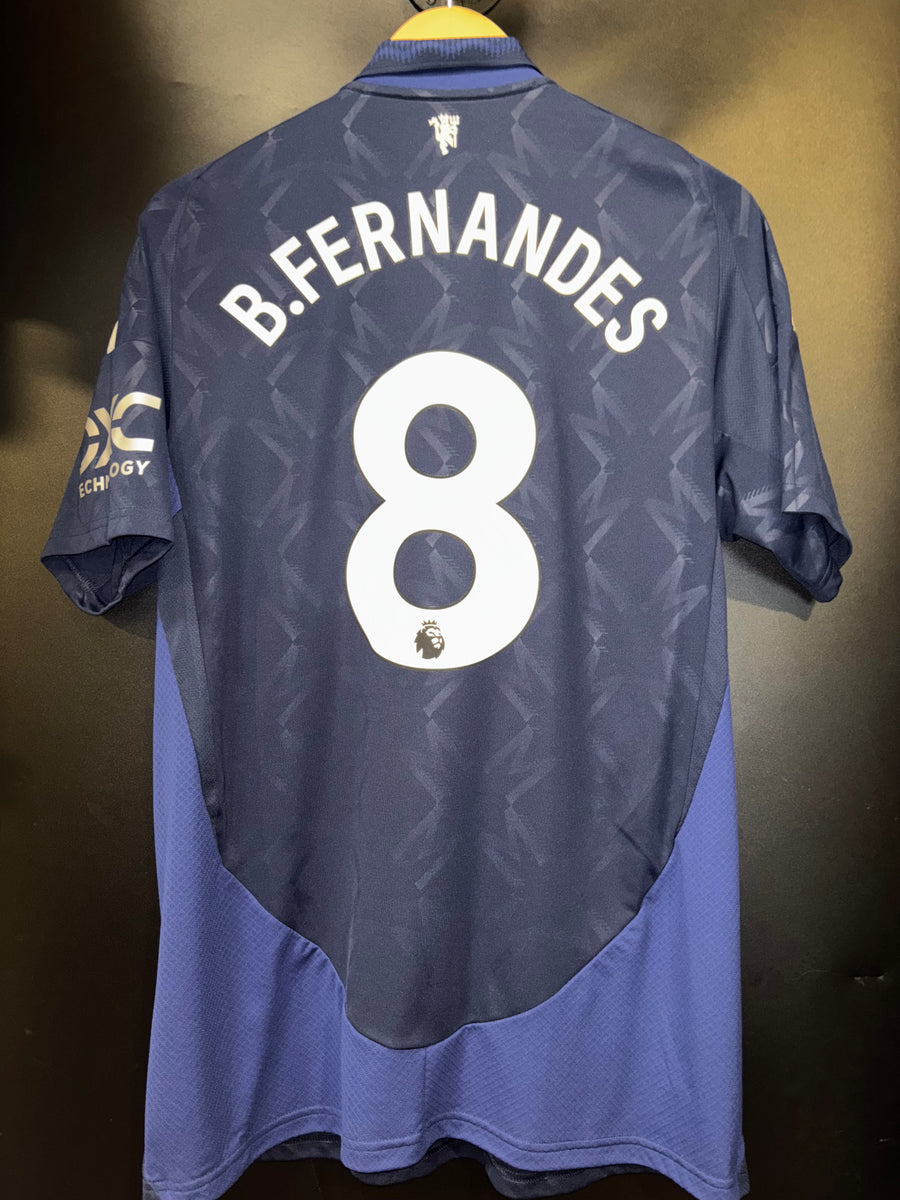 MANCHESTER UNITED FERNANDES 2024-2025 ORIGINAL JERSEY Size L