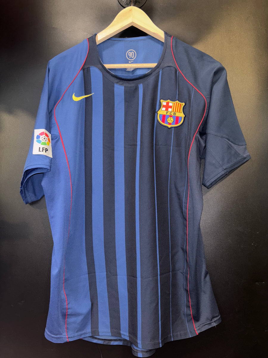 BARCELONA RONALDINHO 2004-2005 ORIGINAL JERSEY Size L