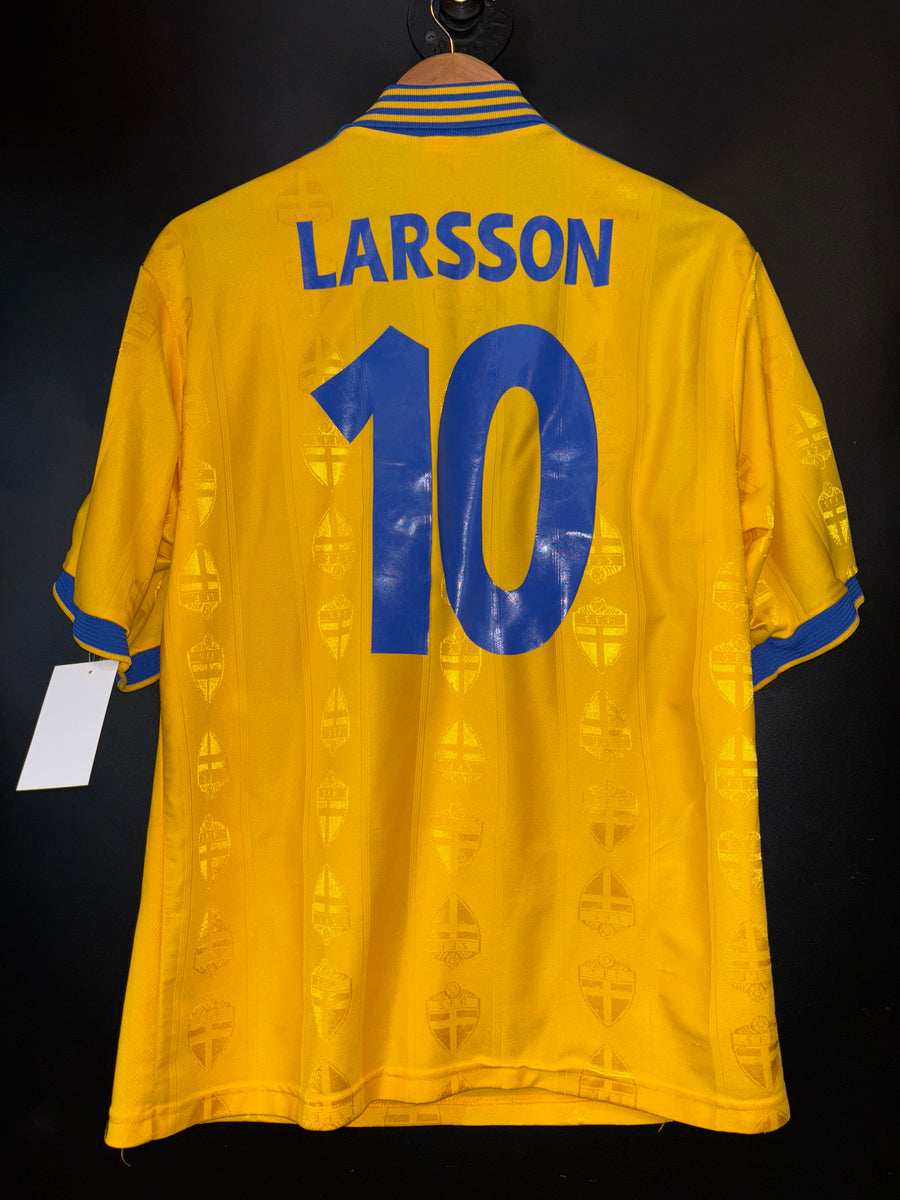 SWEDEN LARSSON 2000-2001 ORIGINAL JERSEY SIZE L