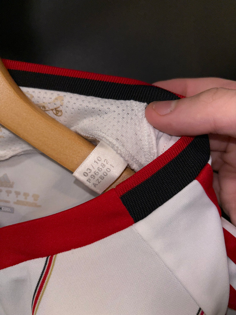 LIVERPOOL BABEL 2010-2011 ORIGINAL JERSEY Size S