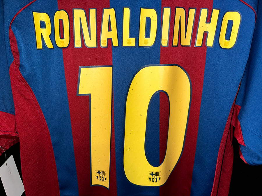 BARCELONA RONALDINHO 2004-2005 ORIGINAL JERSEY Size L