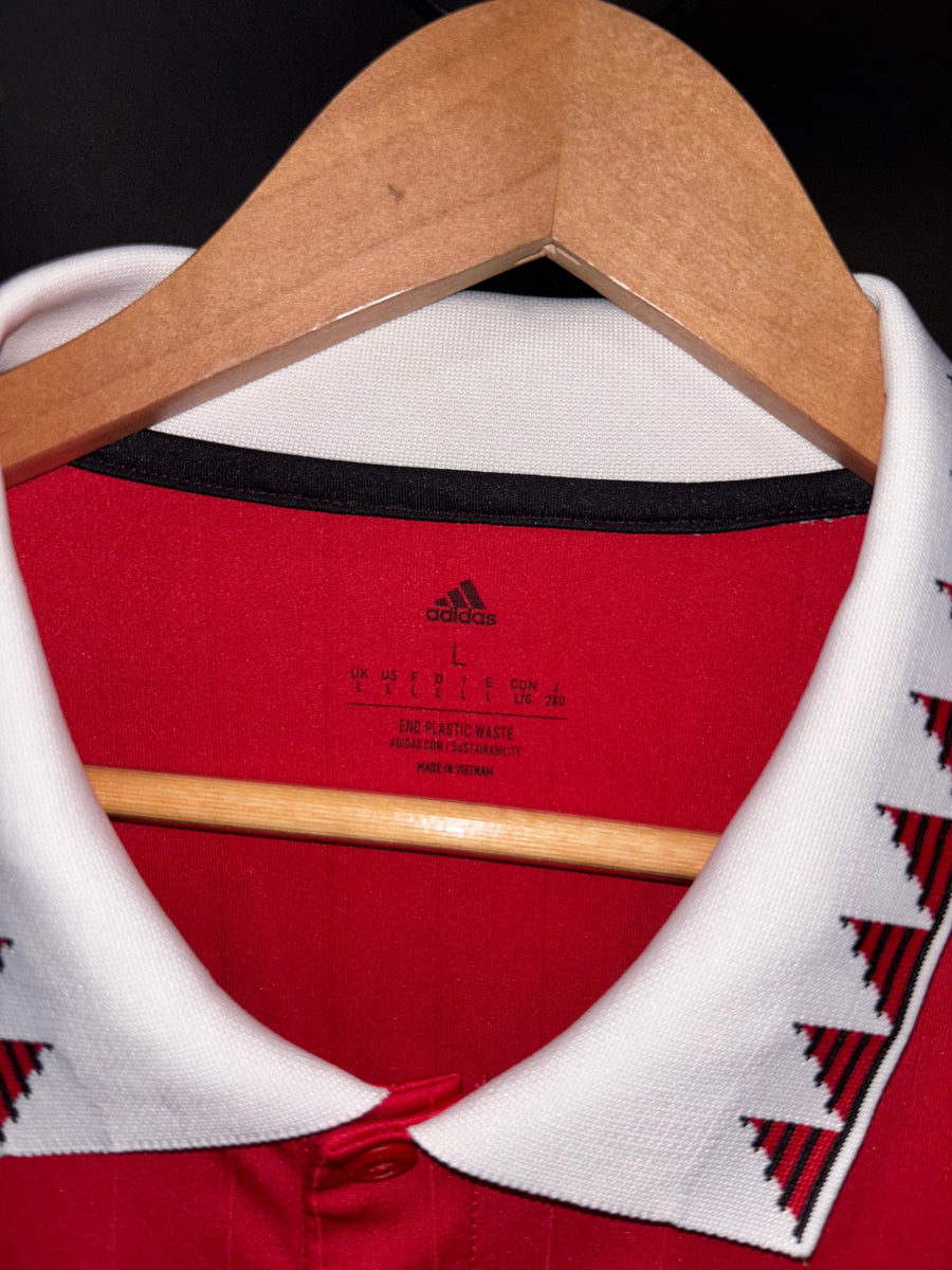 MANCHESTER UNITED RONALDO 2022-2023 ORIGINAL JERSEY Size L