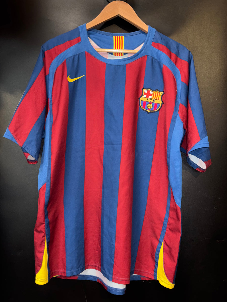 BARCELONA RONALDINHO 2005-2006 ORIGINAL JERSEY Size M