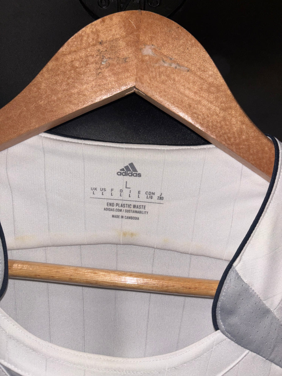 REAL MADRID RE-ISSUE 2006-2007 ORIGINAL JERSEY Size L