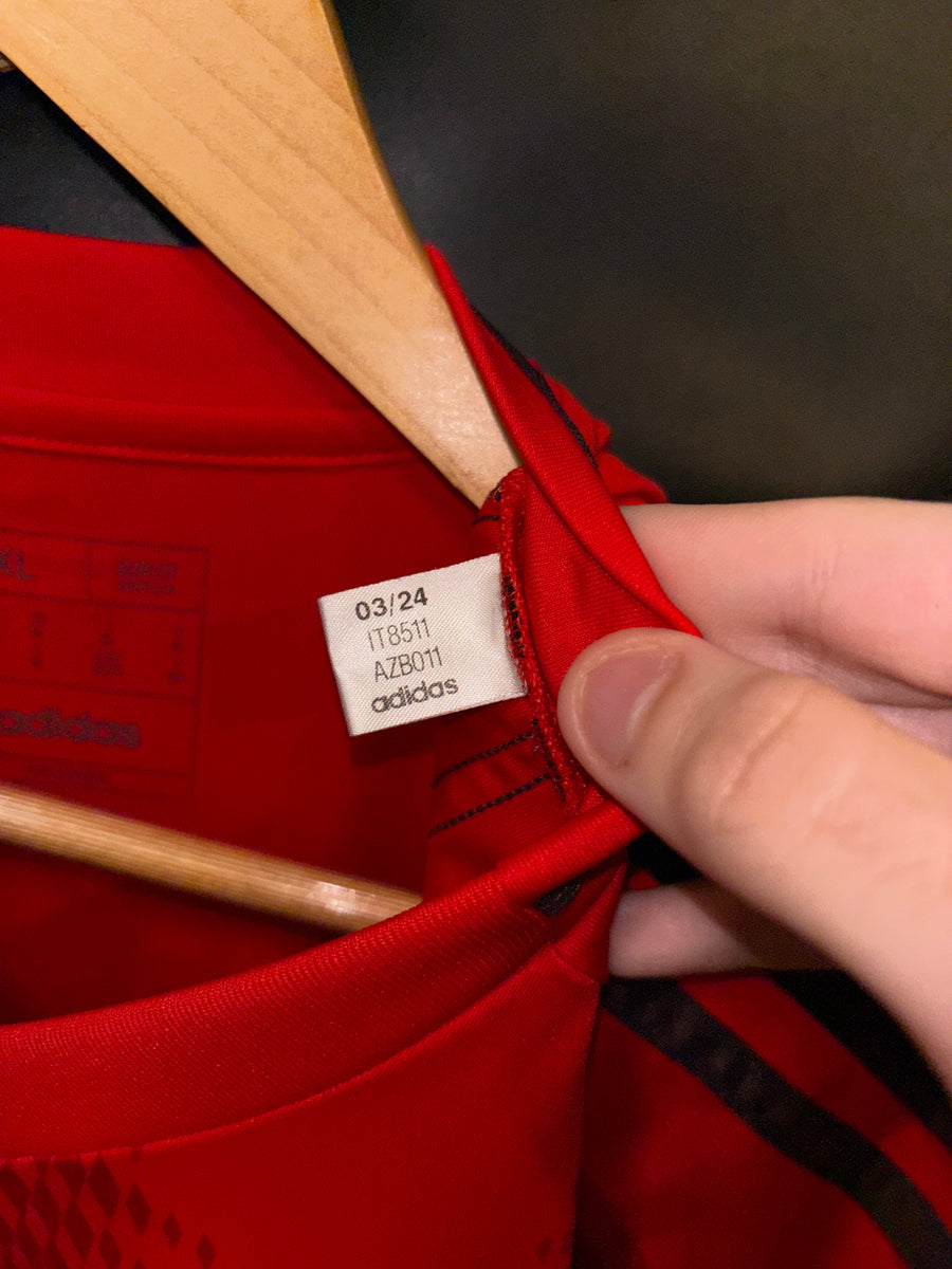 BAYERN MUNICH KANE 2024-2025 ORIGINAL JERSEY Size XL