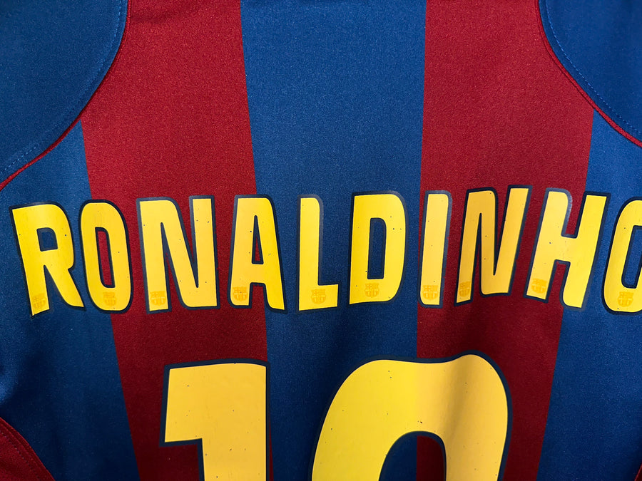 BARCELONA RONALDINHO 2004-2005 ORIGINAL JERSEY Size L