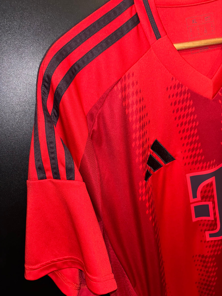 BAYERN MUNICH KANE 2024-2025 ORIGINAL JERSEY Size XL