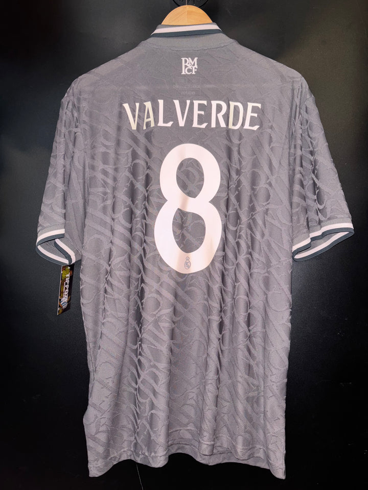 REAL MADRID VALVERDE 2024-2025 ORIGINAL JERSEY SIZE XL