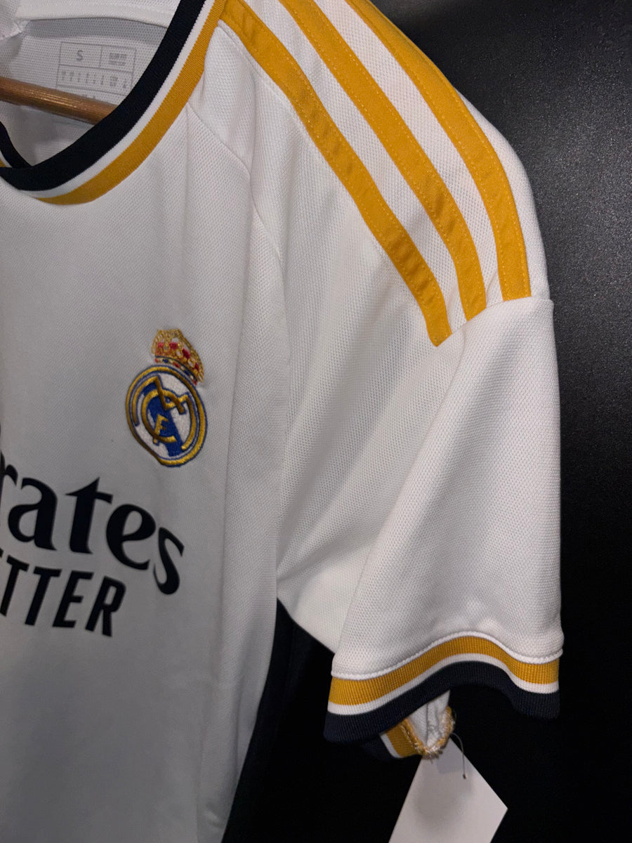 REAL MADRID VALVERDE 2023-2024 ORIGINAL JERSEY Size S