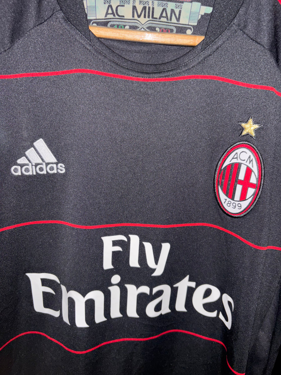 AC MILAN RONALDINHO 2010-2011 ORIGINAL JERSEY Size M