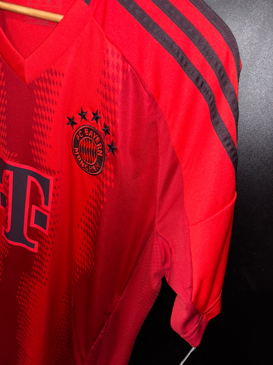 BAYERN MUNICH KANE 2024-2025 ORIGINAL JERSEY Size XL
