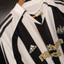 NEWCASTLE UNITED SHEARER 2005-2006 ORIGINAL JERSEY Size L
